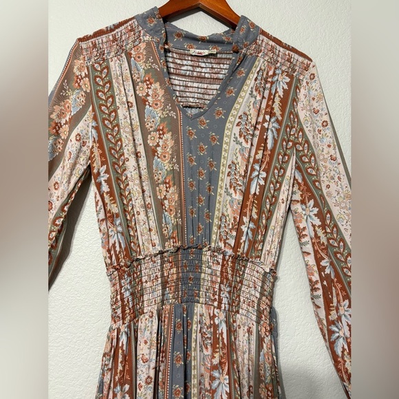 Faherty Floral Boho Prairie Midi Dress. Long Sleeve, Smocked Waist, Shoulder. - Picture 2 of 16